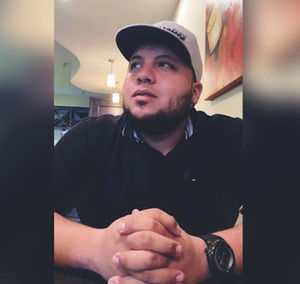 Meet your Posher, Daniel fernando